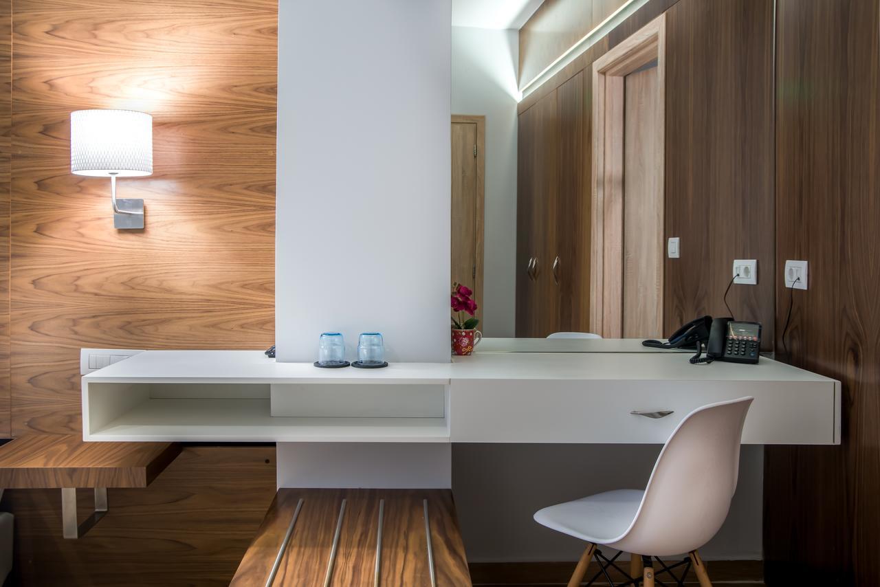 Ad Athens Luxury Rooms & Suites Ngoại thất bức ảnh