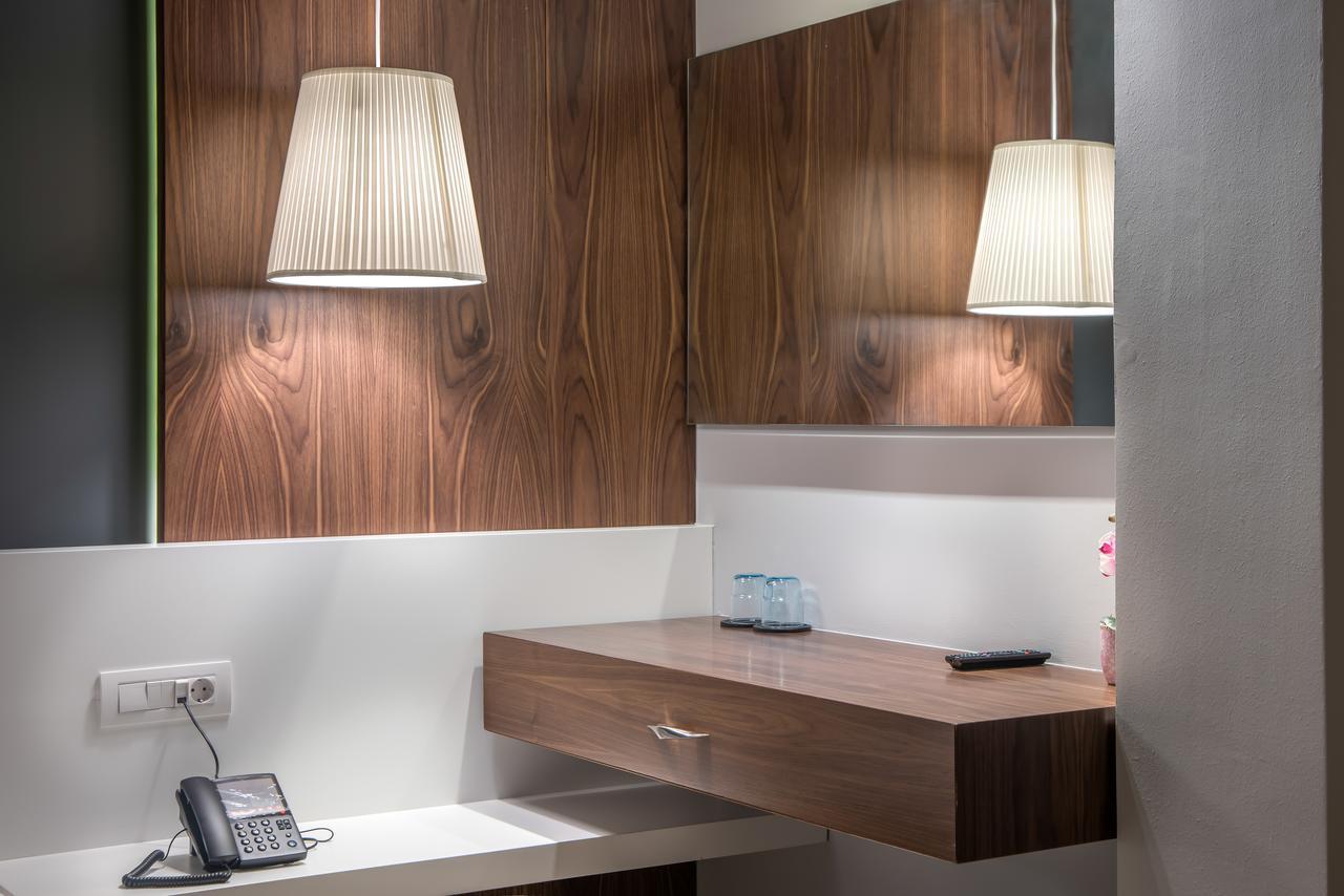 Ad Athens Luxury Rooms & Suites Ngoại thất bức ảnh