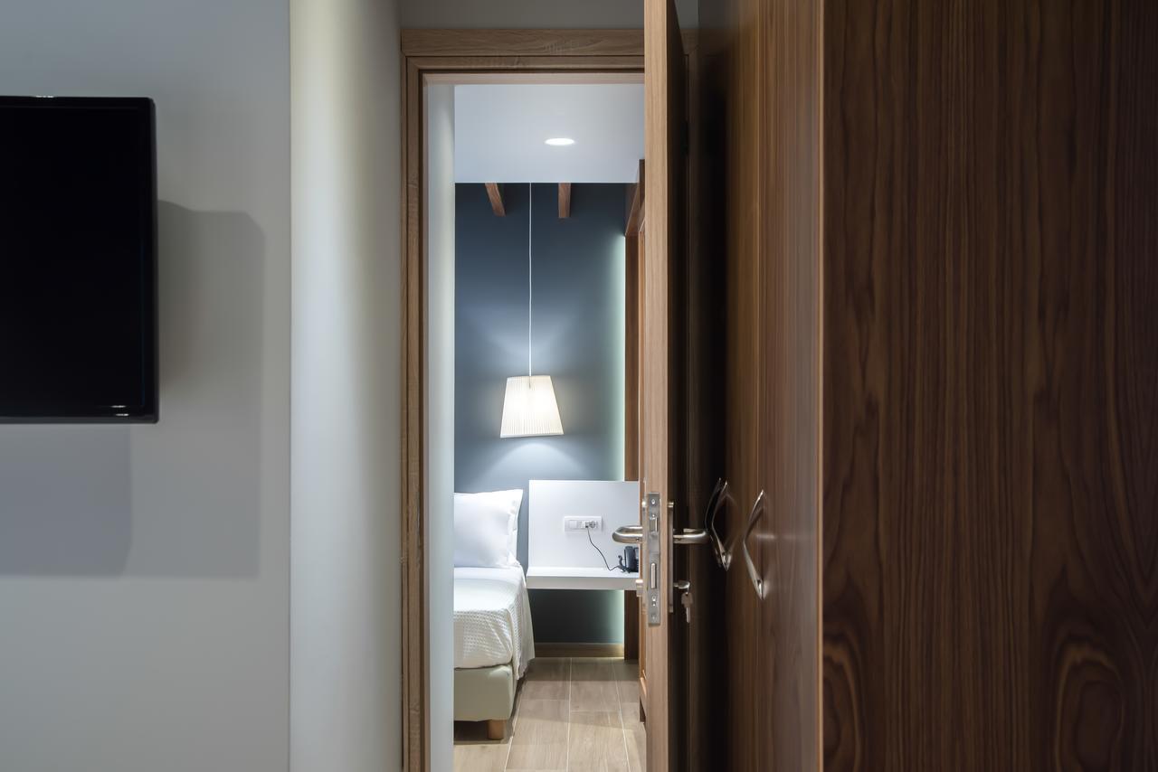 Ad Athens Luxury Rooms & Suites Ngoại thất bức ảnh