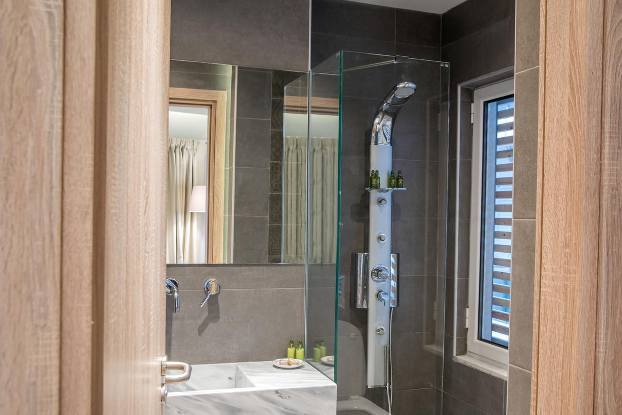 Ad Athens Luxury Rooms & Suites Ngoại thất bức ảnh